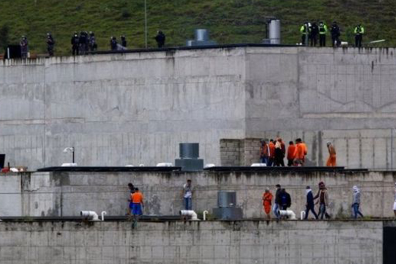 इक्वेडरको जेलमा झडप, १०० भन्दा बढीको मृत्यु
