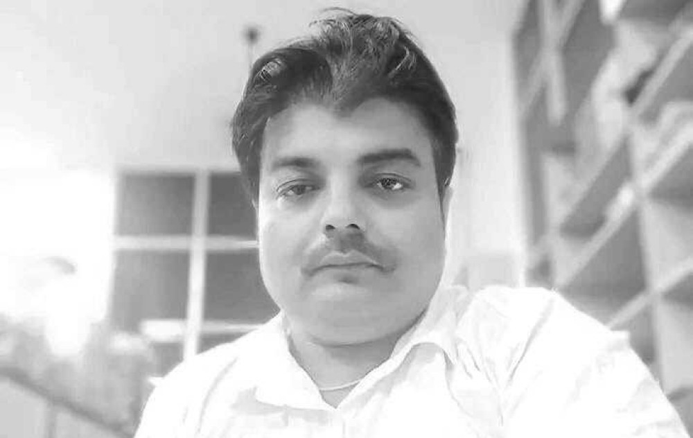 बिजुलीको पोलमा मोटरसाइकल ठोक्किँदा झापामा एक जनाको मृत्यु